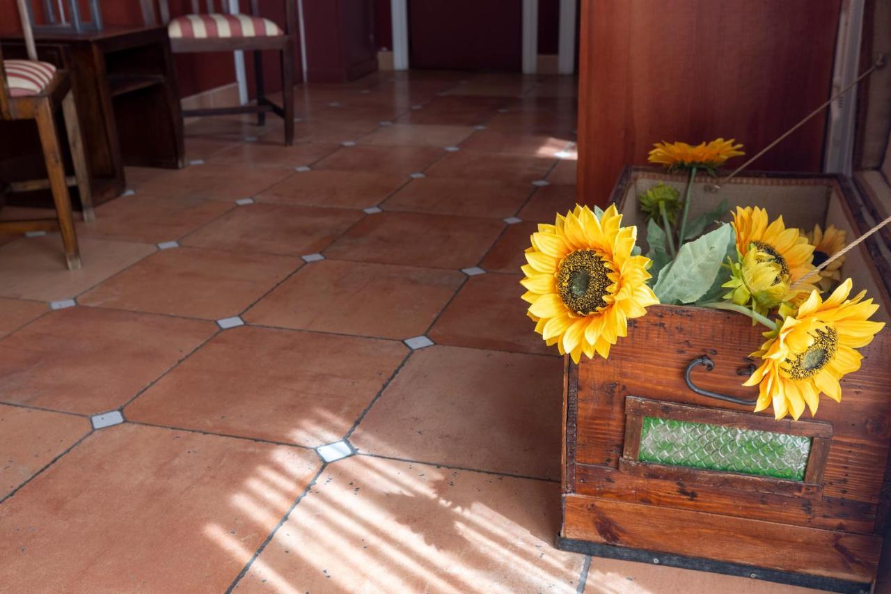 Restaurante Puerta Del Alcázar Pensión Ávila